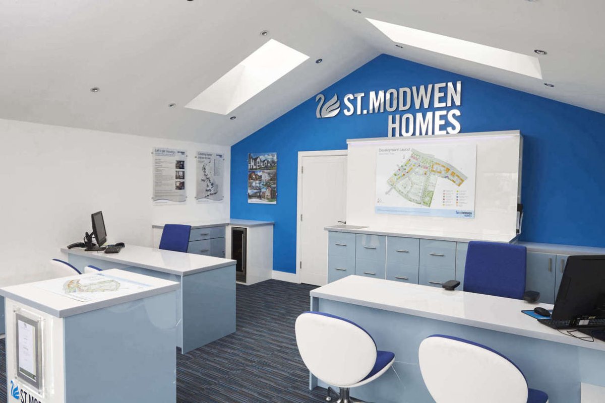 EvolutionUK_Ltd's tweet photo. St Modwen Homes has some of the very best signage in the housing sector and some of the best looking and best designed Marketing Suites. Evolution is proud to be the sole supplier of both of these.
Case Study: https://t.co/QCPe64JyBk
#evolutioncreates
#signage #desgin https://t.co/qZfjv7p1lJ