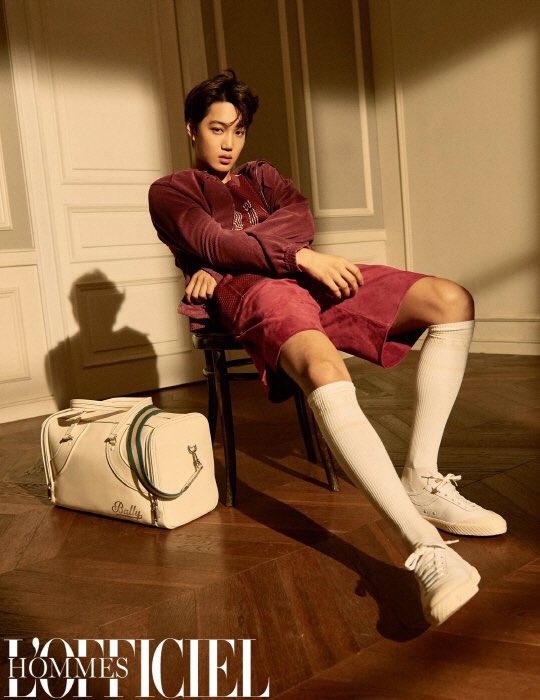 jonginbbb's tweet image. งานประจำ : นายแบบ
งานอดิเรก : นักร้อง