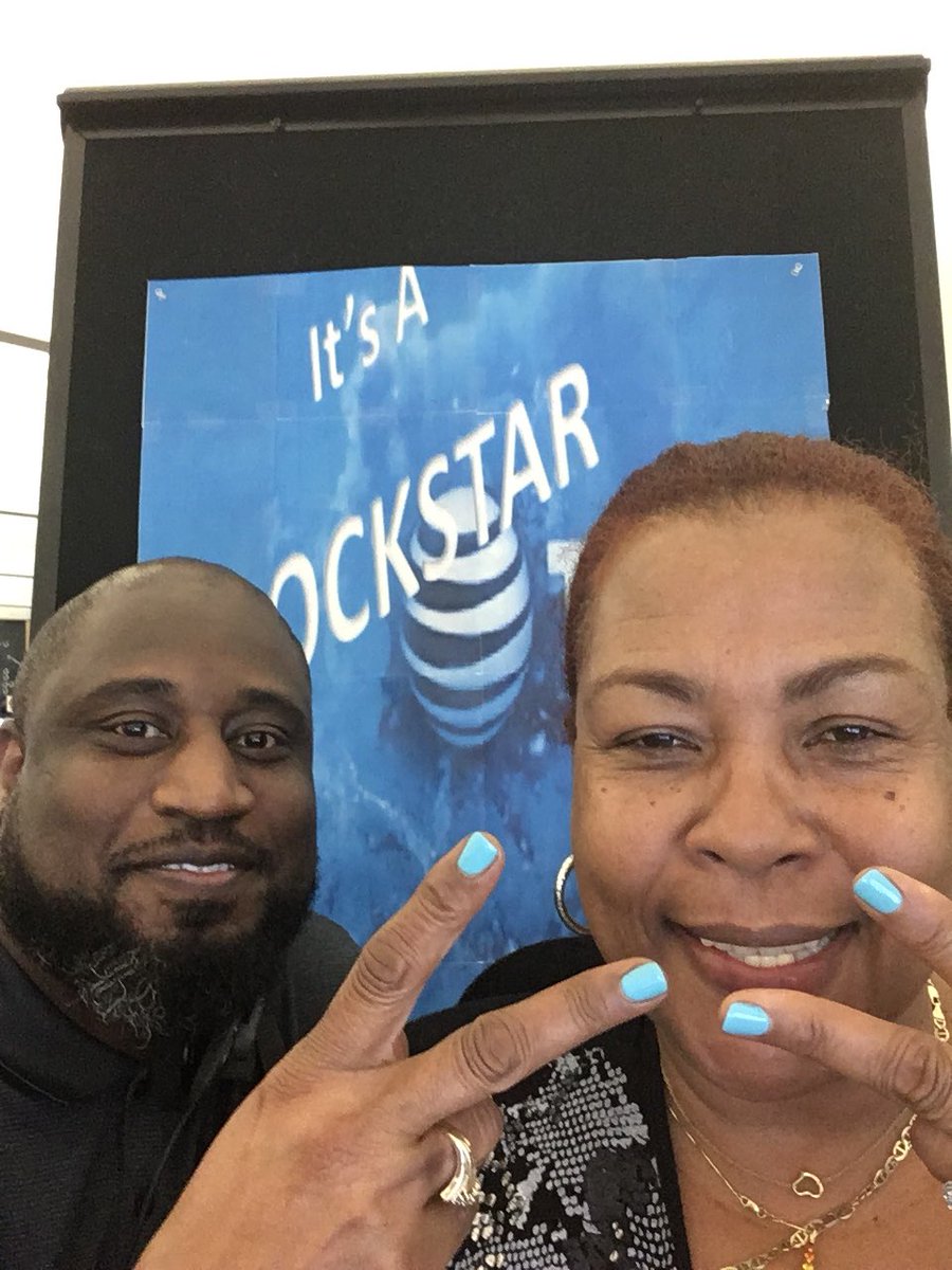 Shout out to Elaine!!!!!
#FieldsFam