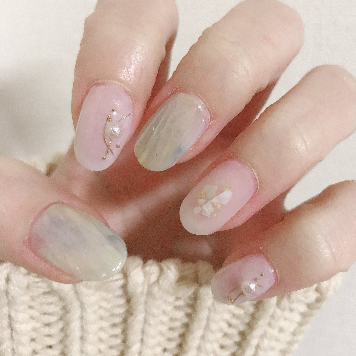 あゆころもちʕ•ᴥ•ʔ’s pics and videos