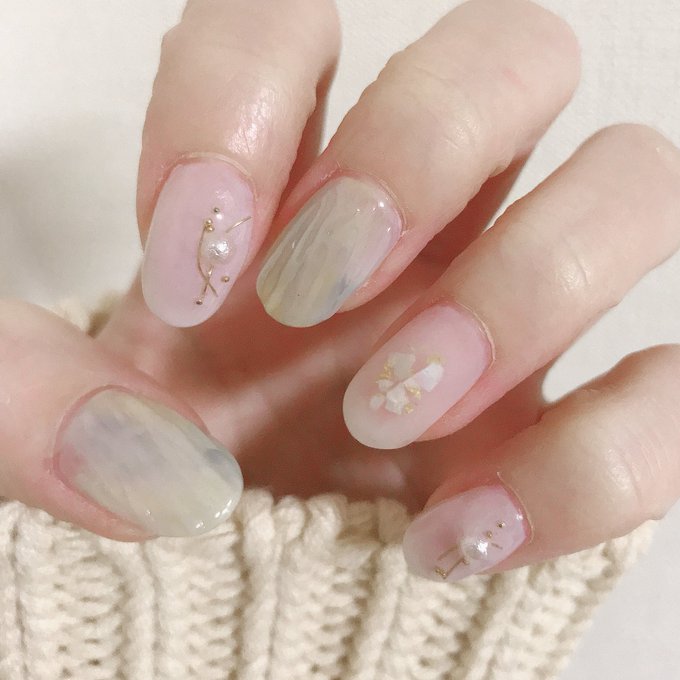 あゆころもちʕ•ᴥ•ʔ’s pics and videos