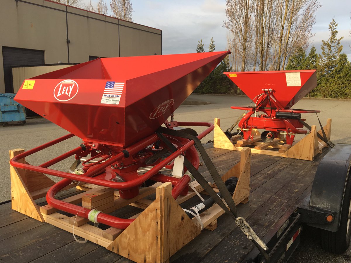 armower's tweet photo. Lely delivery morning 😀 @LelySpreaders https://t.co/DnSR6ZfayC