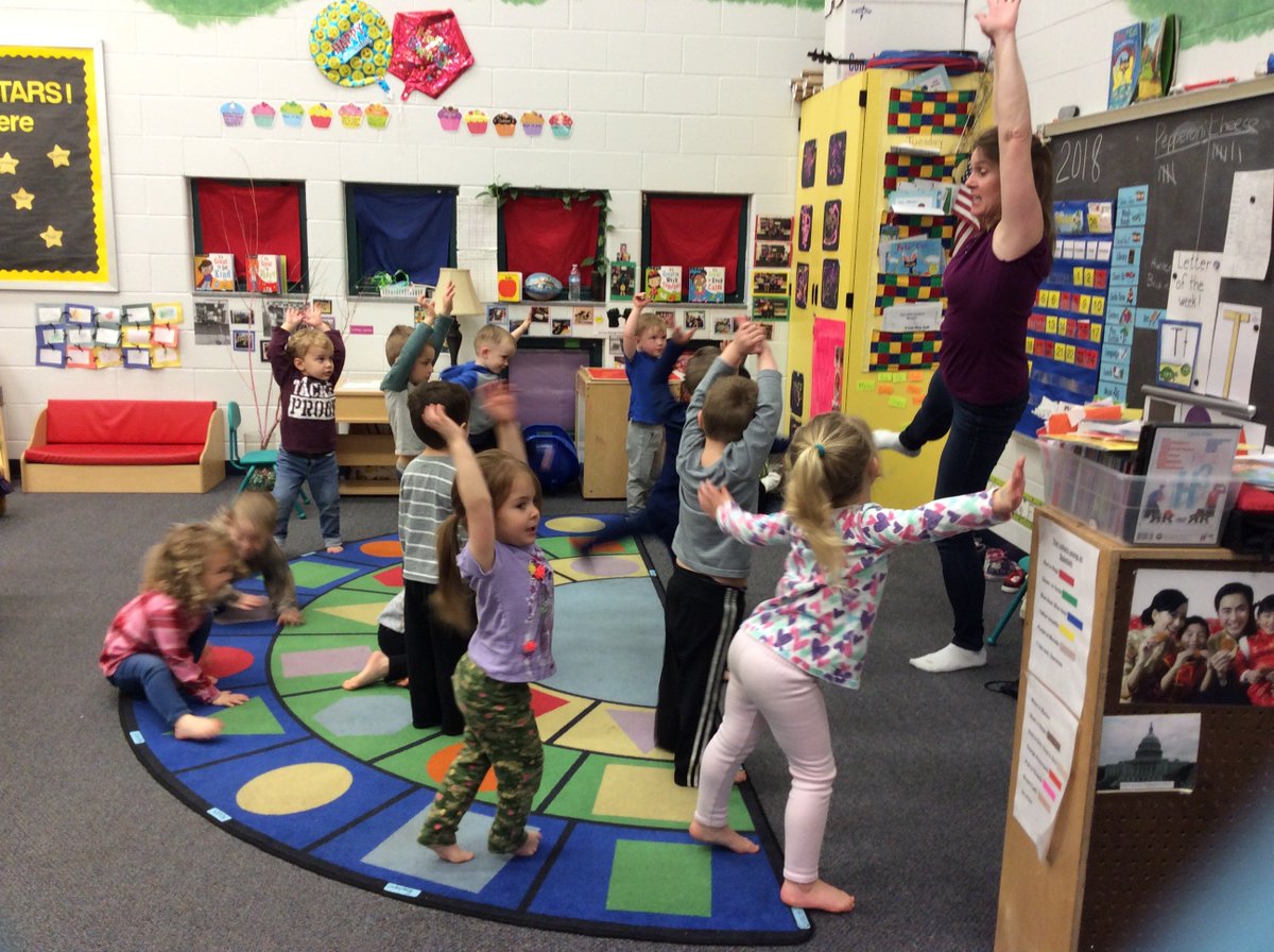 CTKTopekaEEC's tweet image. IM Connections of Topeka BRAIN Training by Molly Meier came to visit and teach our friends some new moves to help with coordination and focus! Thank you, Ms. Molly!! #interactivemetronome #preschoolrocks
