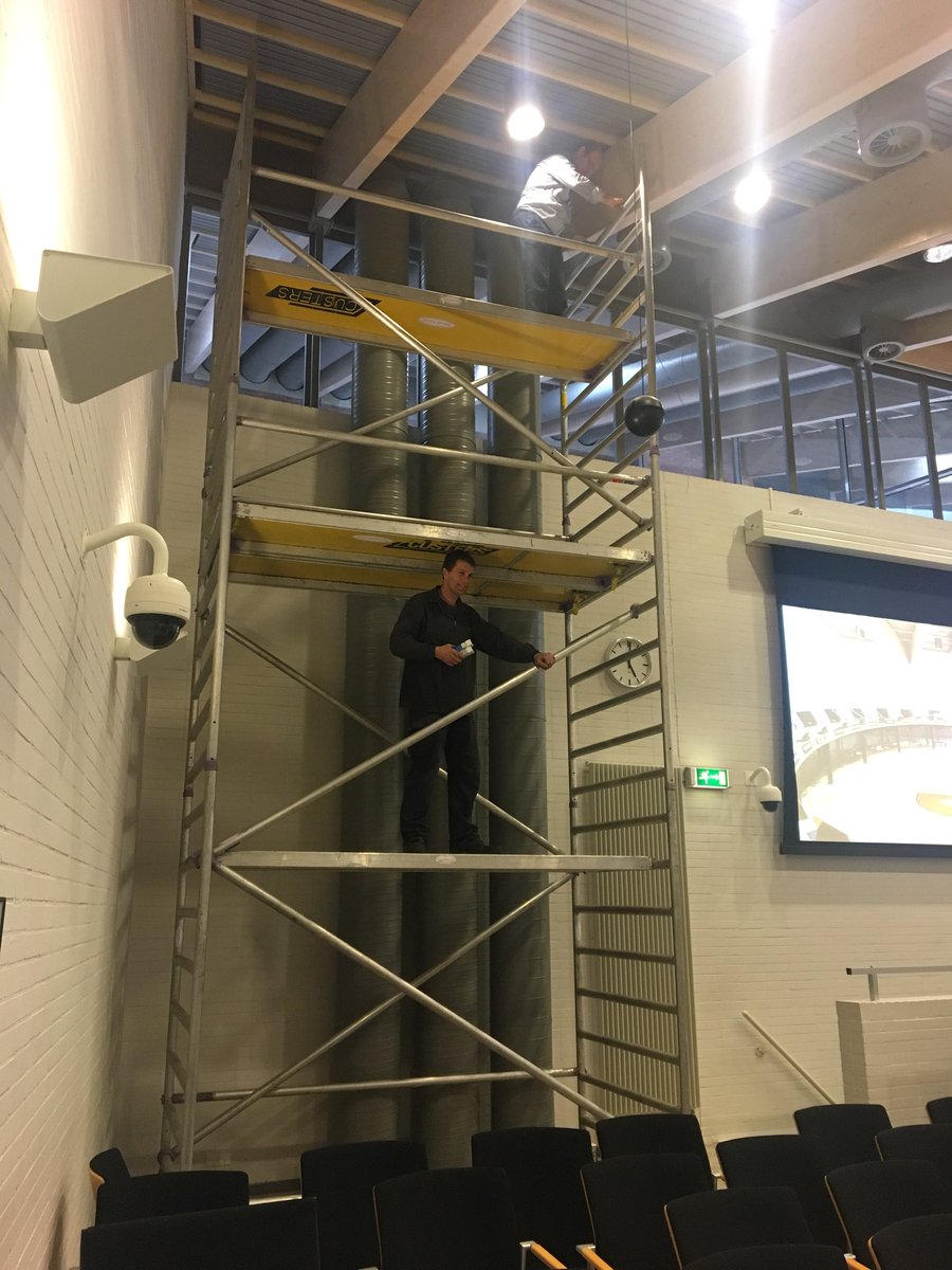 Laatste voorbereiding voor de afscheidsraad in volle gang.