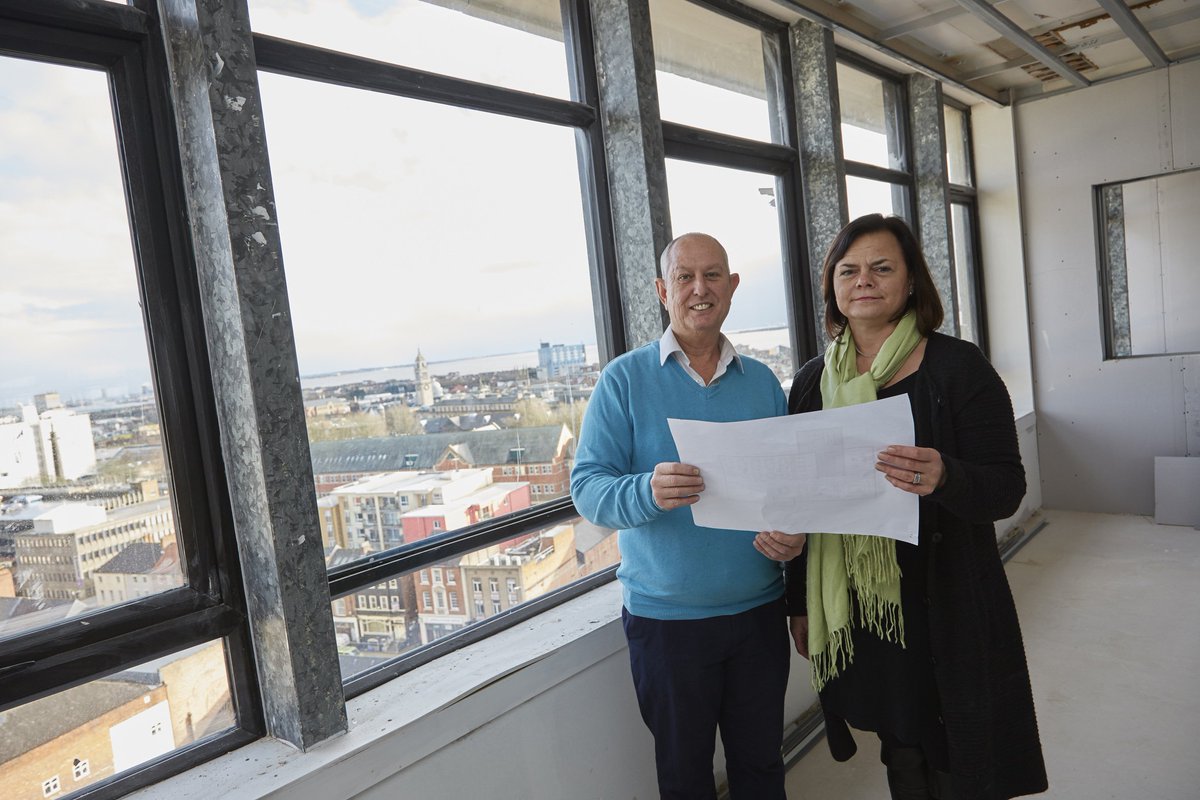 Saunts are very proud to announce that we are to be the sole caterers at the new ICARUS SKY LOUNGE AND BAR in the multi-million pound K2 building in Hull. humberbusiness.com…/incredi…/story-8756-detail/story#weddings#parties#events#hull