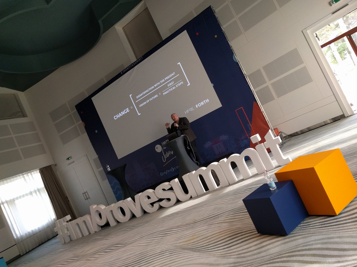 juliasmithtdv's tweet photo. @here_forth very brilliant speaker Paul Armstrong closes day 1 of #improvesummit in style! @ImproveDigital https://t.co/OnPnPo4Y0z