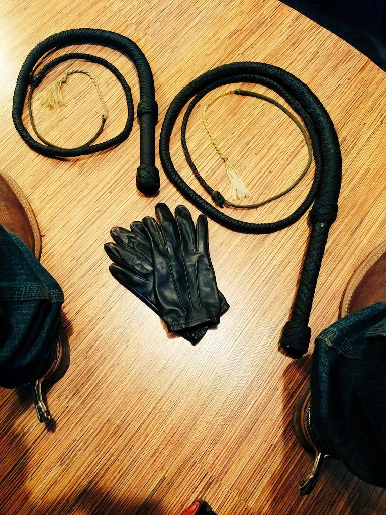 MasterWhips's tweet photo. Sale time! Check my Etsy shop to see whatโs on sale for the World of Etsy Sales Event. See shop for details. https://t.co/p2sBQoHDQM #WorldofEtsy #bullwhip #whip #custom #customwhip #customorder https://t.co/nKo7fskcn6