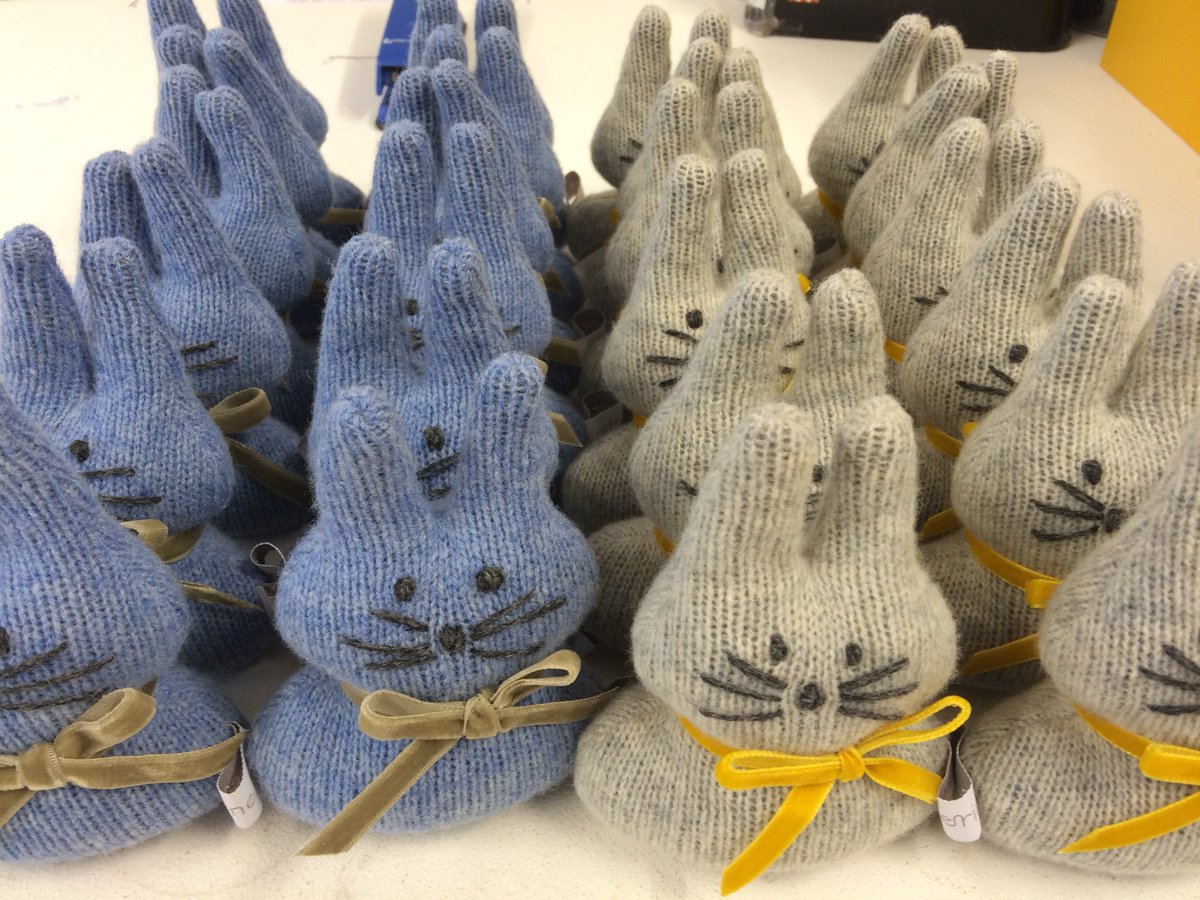 CatherineTough_'s tweet photo. Getting ready for Easter in the studio this afternoon with these little bunnies! #easter #easterbunny #bunny #rabbit #lavender #gift #eastergift #knitted #wool #handmade #madeinlondon #studio #craft #designermaker https://t.co/bBzZEv7tPY