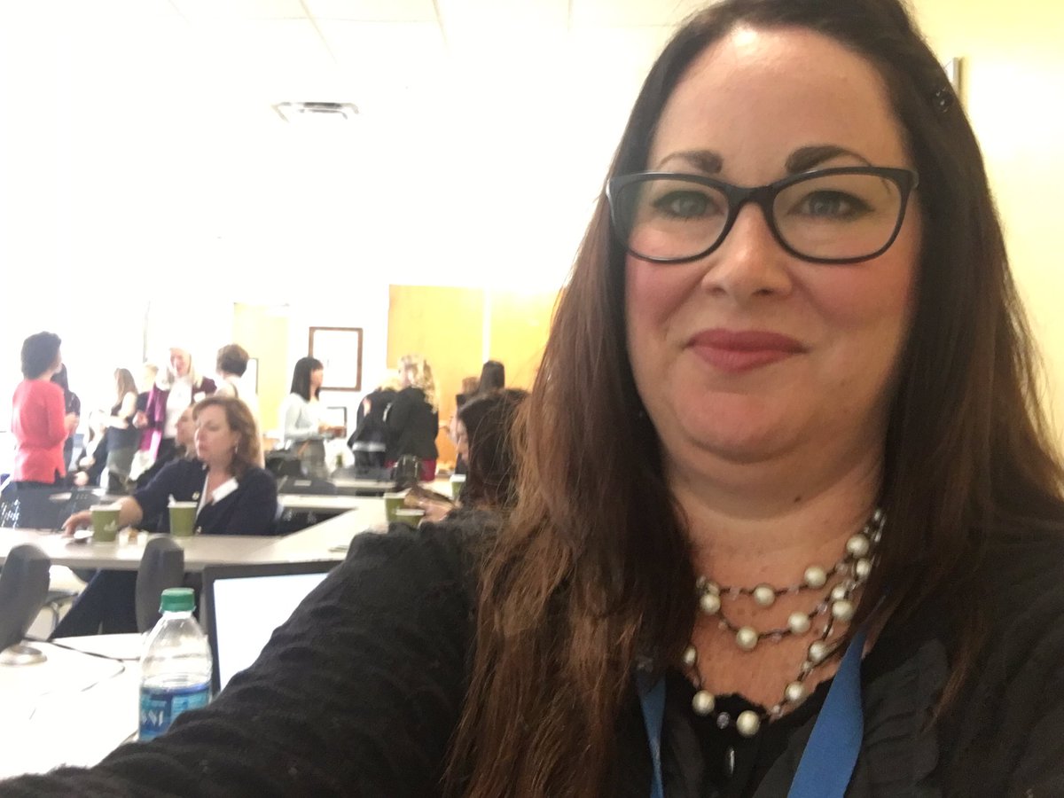 journo_michelle's tweet photo. "Inside The Star" is the topic of my talk today with members of @PRSAGoldCoast at @vcstar. We are talking social media strategy, events, products and analytics. #PRSA #PRSAGC #PR. https://t.co/PiffVZRTBh