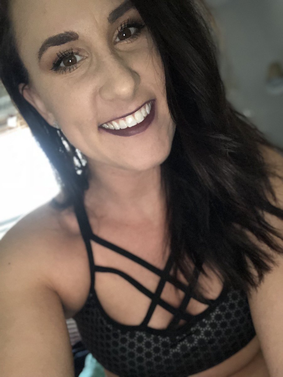 goddessraaynn1's tweet photo. Having me as your Domme will be your greatest adventure. Watching me rape your wallet will be your greatest pleasure. #findom #femdom #paypig #rtgame https://t.co/Bwd3ywBRm1
