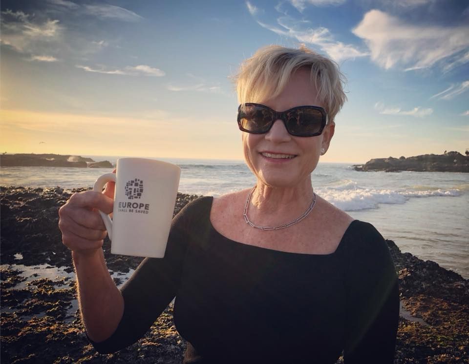 ESBSmovement's tweet photo. "Like Heidi Baker, one of our Partners and Supporters, join now the ESBS movement https://t.co/IcUkCIfnSP ! You too, wherever you are today, make a difference and bring the Good News to people around you! #europeshallbesaved #jesushopeforeurope #bettertogether https://t.co/uWBIytoAnW
