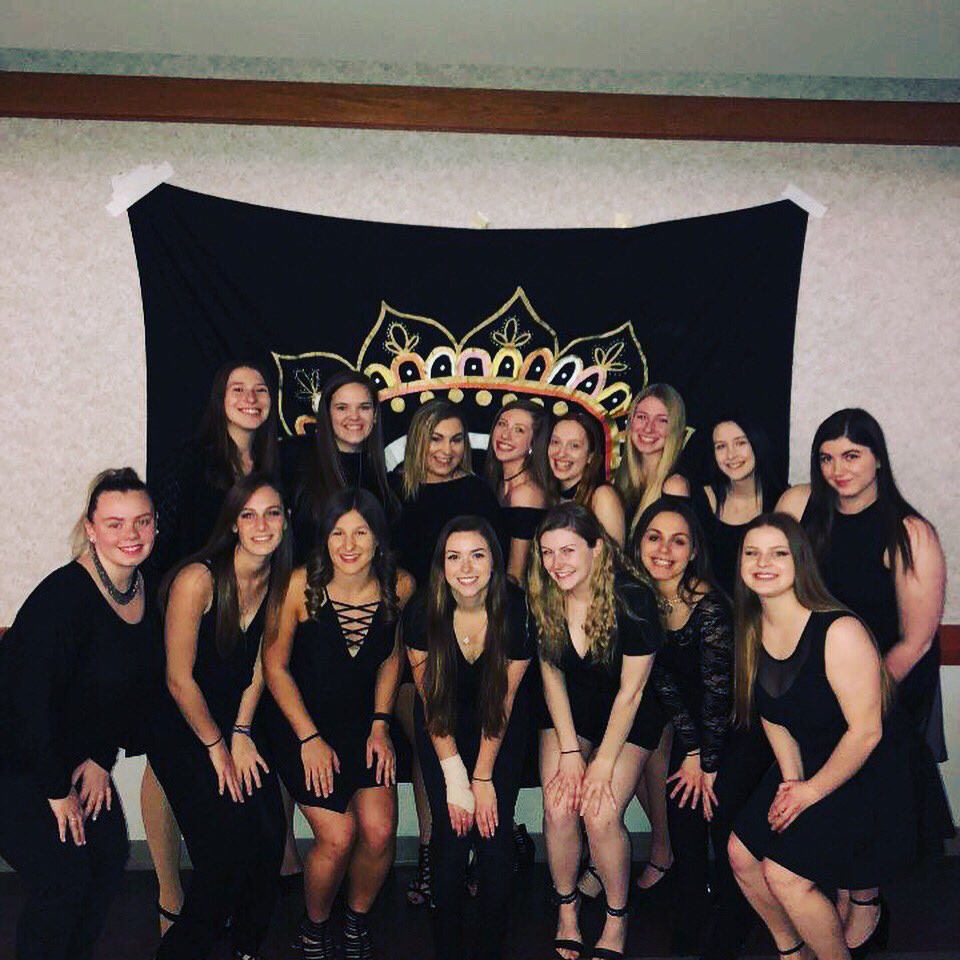 Alpha Sigma Alpha tweet media