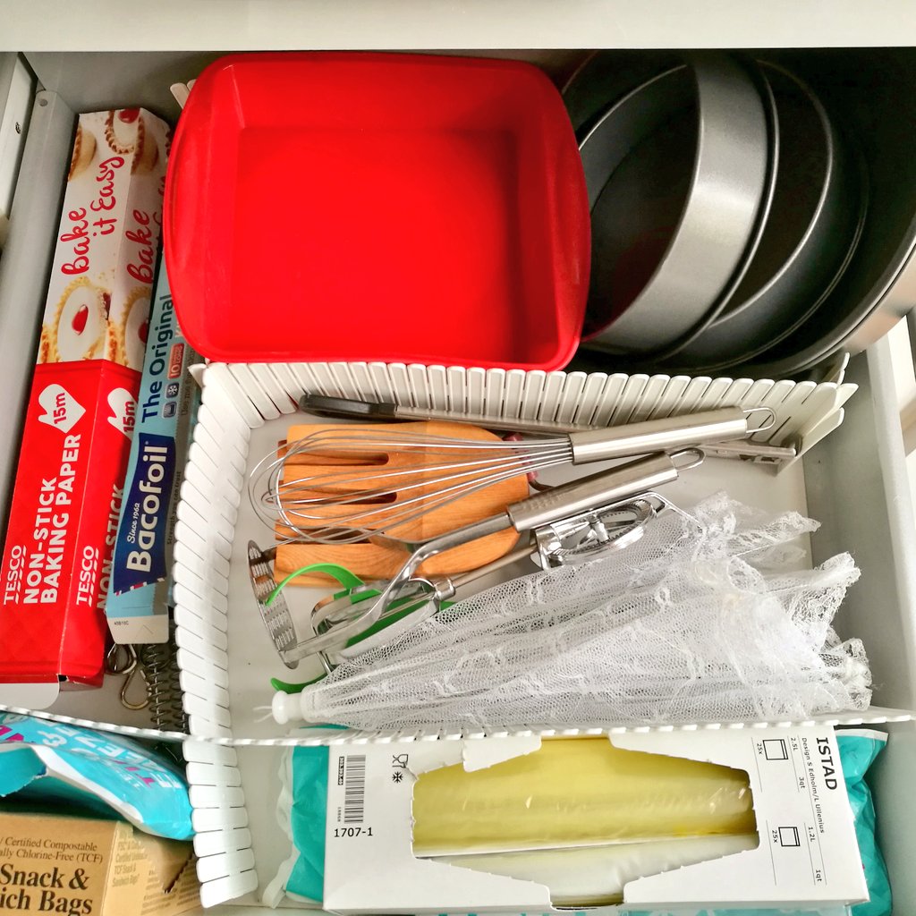 afreshstartuk's tweet image. #SpringClearing2018 tips. These @IKEAUK drawer dividers are great for customising storage in large kitchen drawers #decluttering #organising #storage