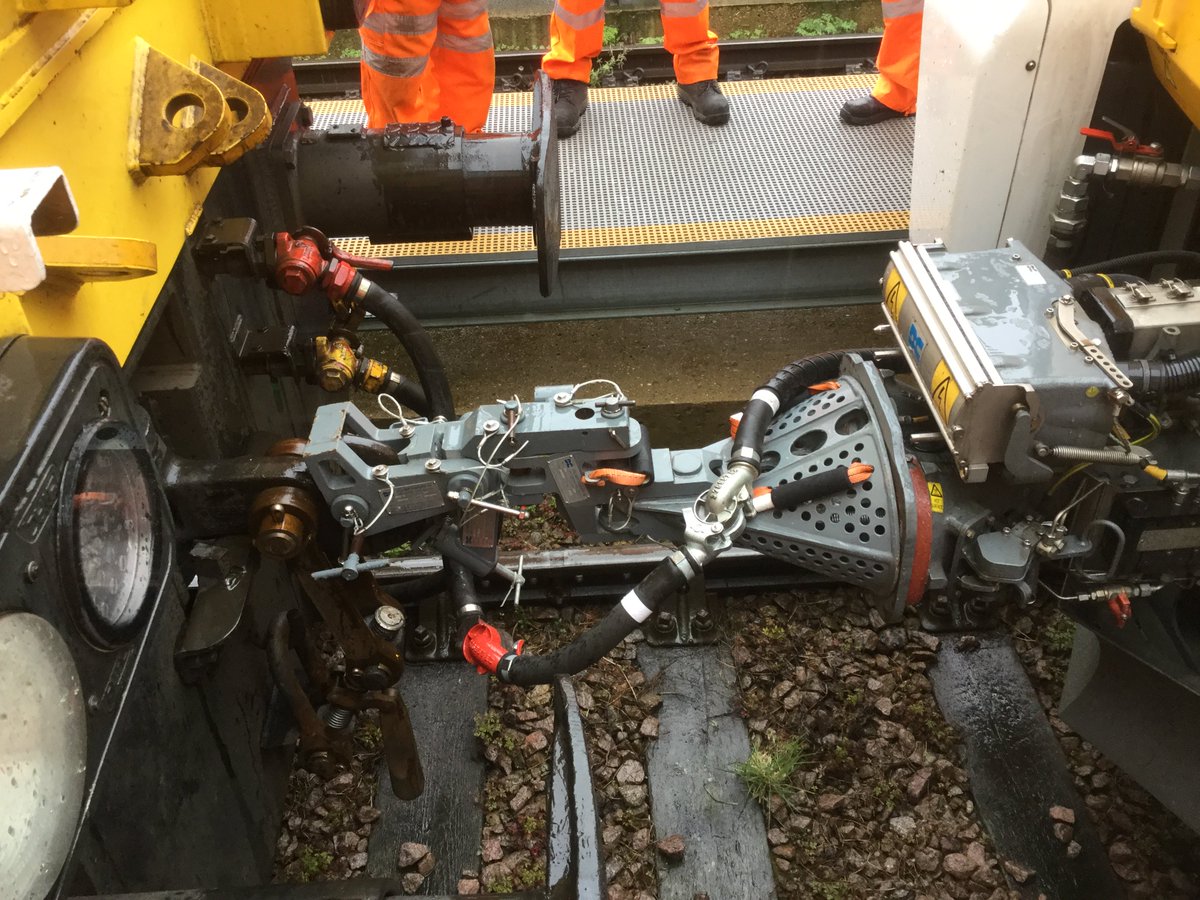 13milepost's tweet image. Thanks to @RailFreight  team for providing support at today's #OpDrag Unit recovery event #Class700  #1Z99