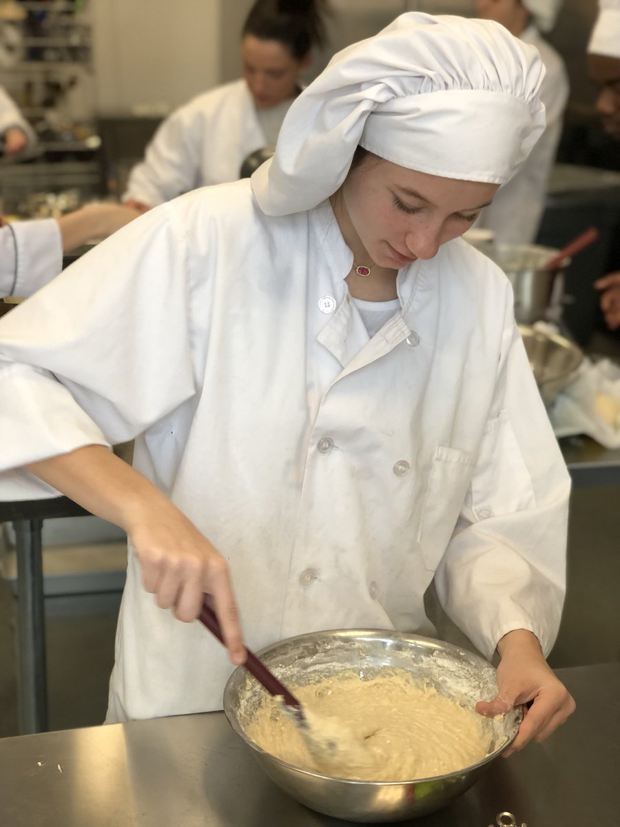 apexculinary's tweet image. More honors projects ❤️🙌 #cookingmethods #showcase