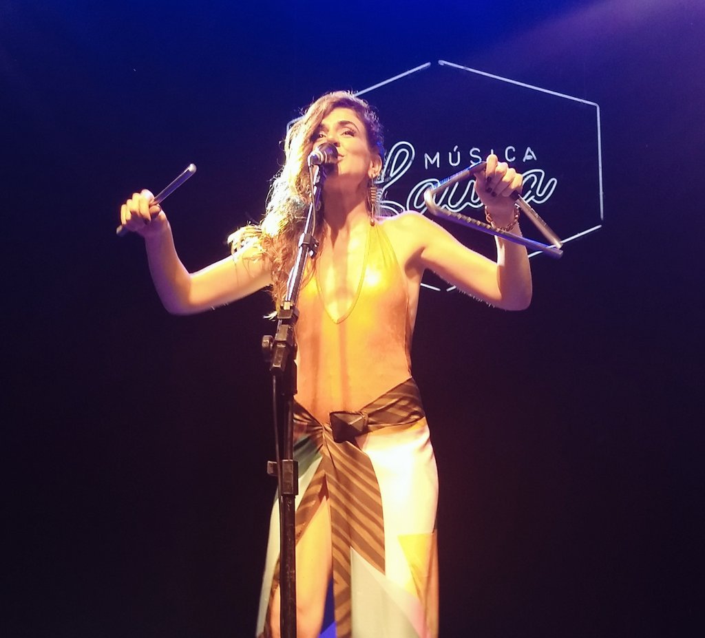 donniedarko73's tweet photo. #marianaaydar #músicanalaura #farompb #casadeculturalauraalvim #ipanema #riodejaneiro https://t.co/RyMmH937tP