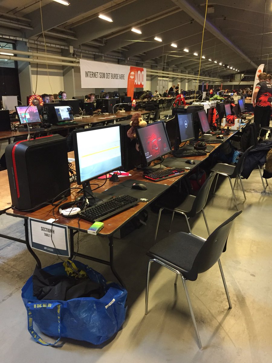 QuantayaGaming's tweet photo. We just arrived at Copenhagen Games, and preparing for the tournament that starts tomorrow!
#Quantaya #Stronghands #FjordGroup https://t.co/ywTEGJVS70