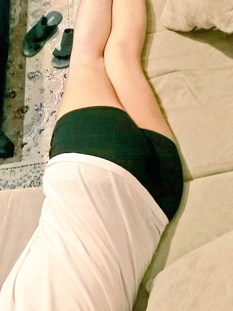 مبادل رجولي ناعم أبيض مفتوح ممحون ١٧٠/٧٠/٢٧/اعشق الحنان و اللحس و المص و التدخيل 🔥😘😍