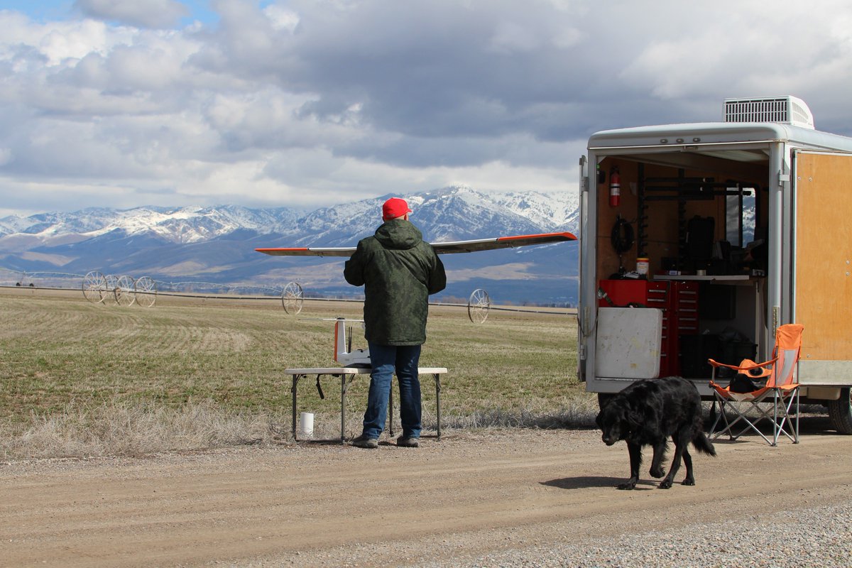 AggieAirUSU's tweet image. The wind grounded us today, but our new #puppy manager didn&apos;t seem to notice. We might have to reconsider his employment. #dogsinthefield #flighttests