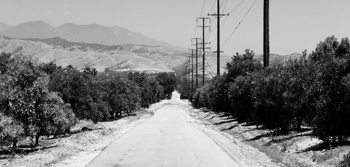 TANIELU created by Patricia Fa'asua is available to experience during the whole festival all around the Yale Cabaret building (217 Park St) 19 Performances 7 Venues 1 Weekend! Satellite Festival runs Thurs-Sat check out our whole lineup buff.ly/2I7DzTY #Satellite18 #Cab50