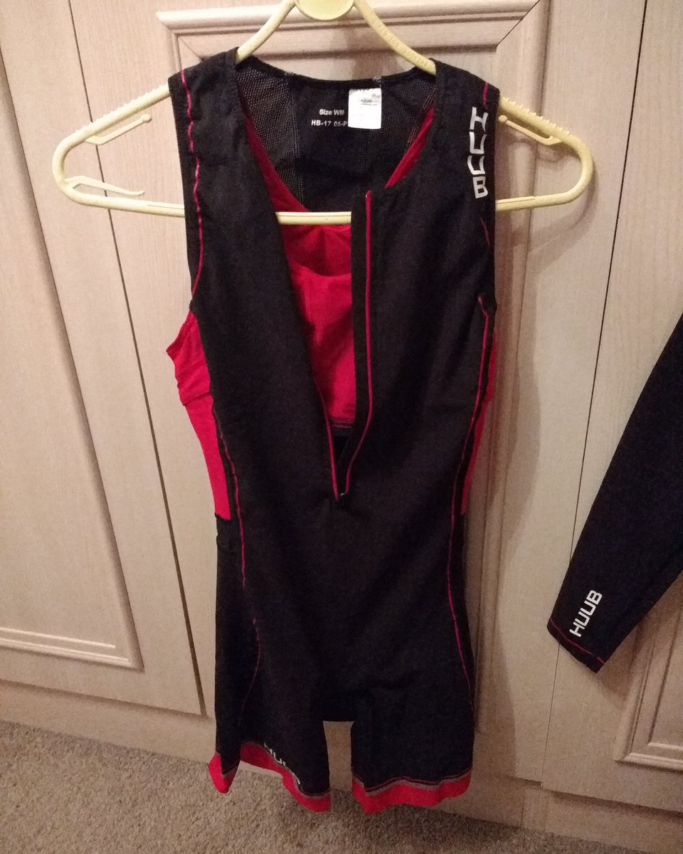 poolebeccy's tweet photo. Looking forward to starting the season in my new trisuit. Thank you @Max_Potential_  love it. https://t.co/Anj51G8elQ