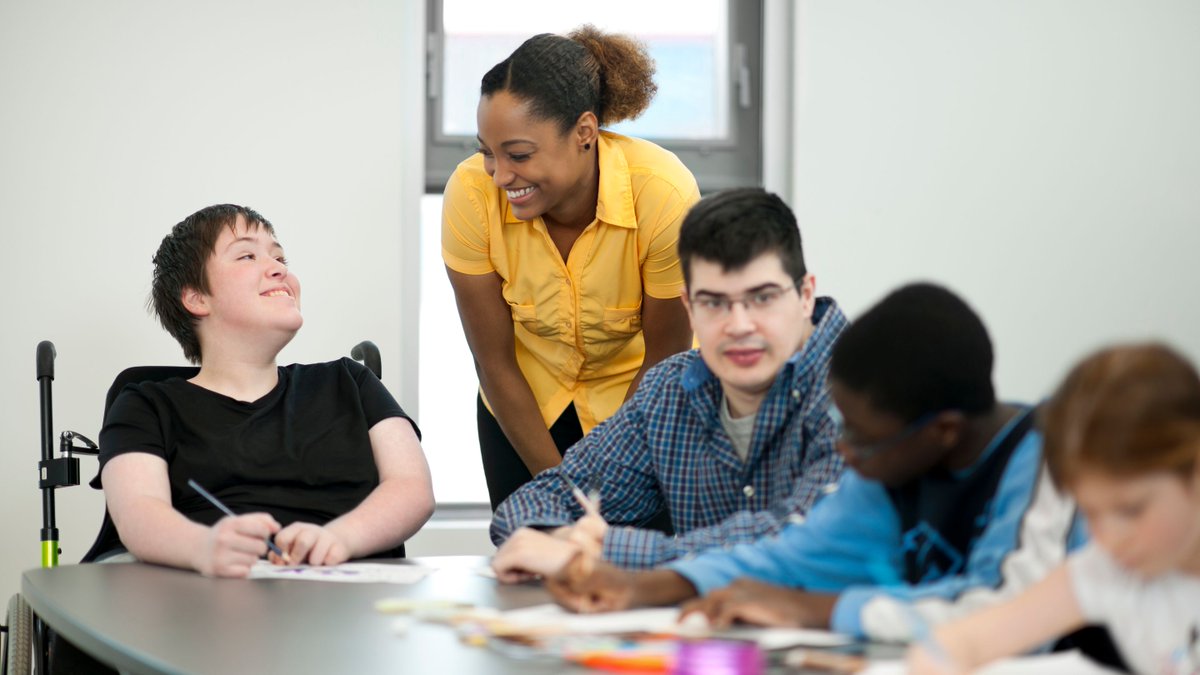 edutopia's tweet photo. A special education teacher shares insights on adapting the Common Core Essential Elements for students with multiple impairments. https://t.co/r9xYGz7v9J https://t.co/2eaZG3uTMJ