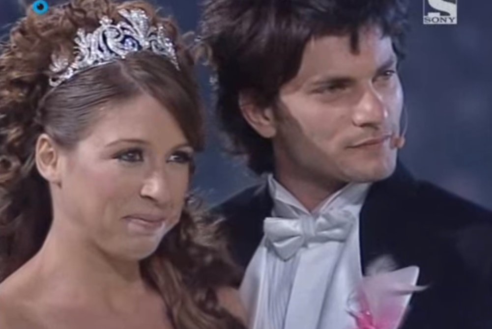 Avisen a <a href="/rialjorge/">JORGE RIAL</a> que lo que dice sobre el final de Floricienta es una boludez. En el final en vivo si estaba @fdtomaso, el afirma que no estaba por temas de dinero.  
Les adjunto la imagen junto a <a href="/florbertottiok/">florencia bertotti</a>.
Si todo lo que asegura es tan cierto como esto.... Bue!!!