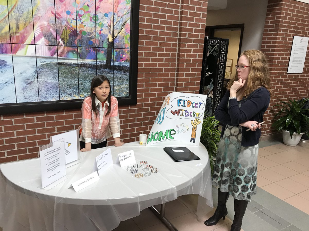 Brilliant Labs / Labos Créatifs tweet media