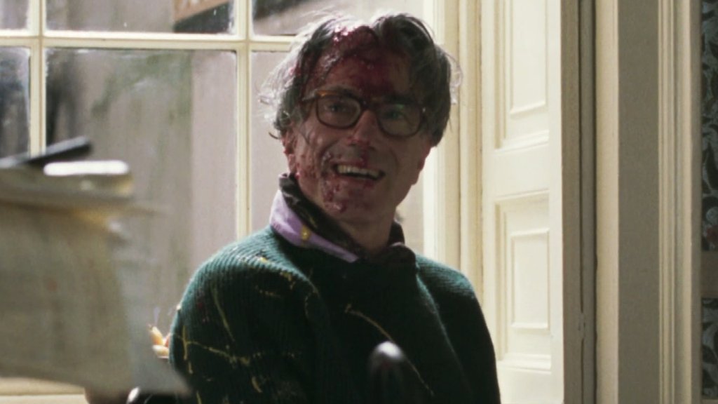 etnow's tweet image. Daniel Day-Lewis and Lesley Manville have a food fight in this deleted scene from #PhantomThread: et.tv/2GEgTO2