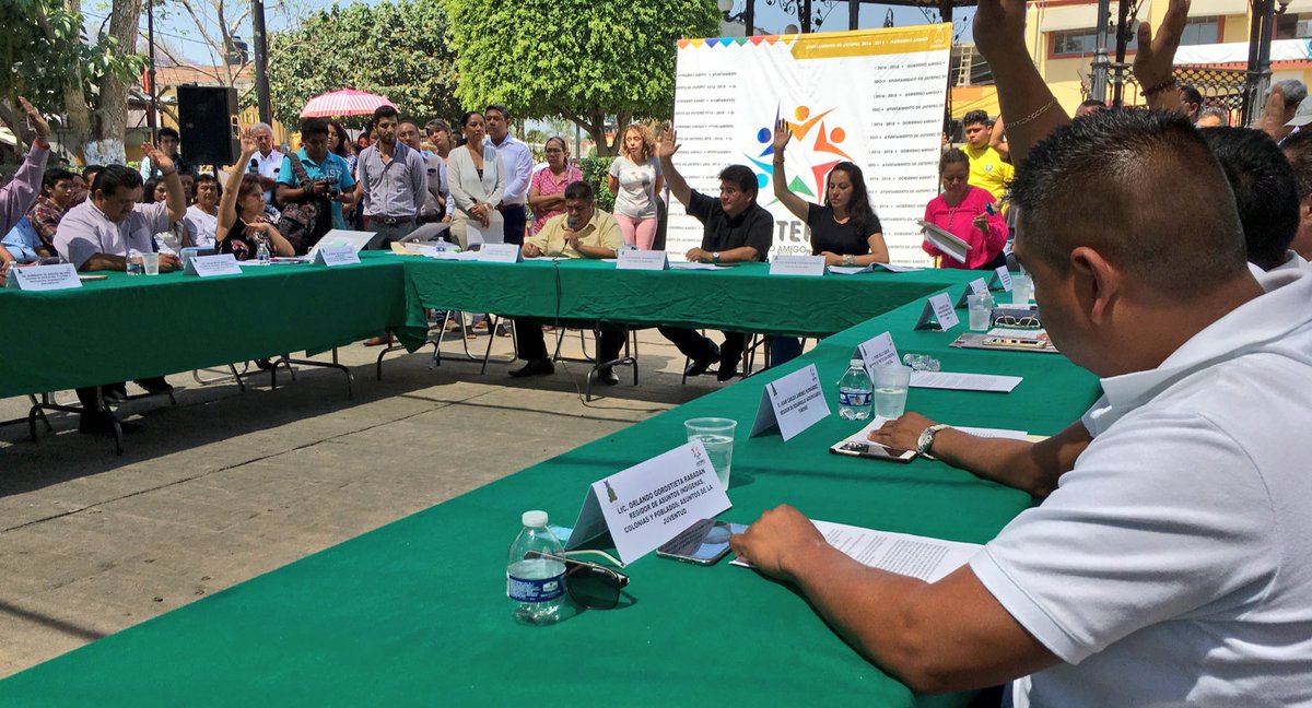 Aprueba Cabildo de <a href="/Jiutepec_/">Jiutepec</a> la adquisición por tercer año consecutivo de los útiles escolares para repartir gratuitamente en el siguiente ciclo escolar. Regidores de distintos partidos aplauden calidad y beneficios que este programa ha llevado a niños y familias Jiutepequenses.