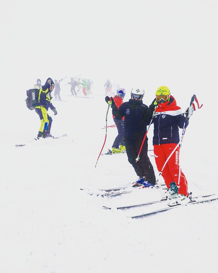 De winter is nog niet voorbij, beste FIS punten in de afdaling vandaag✌✌