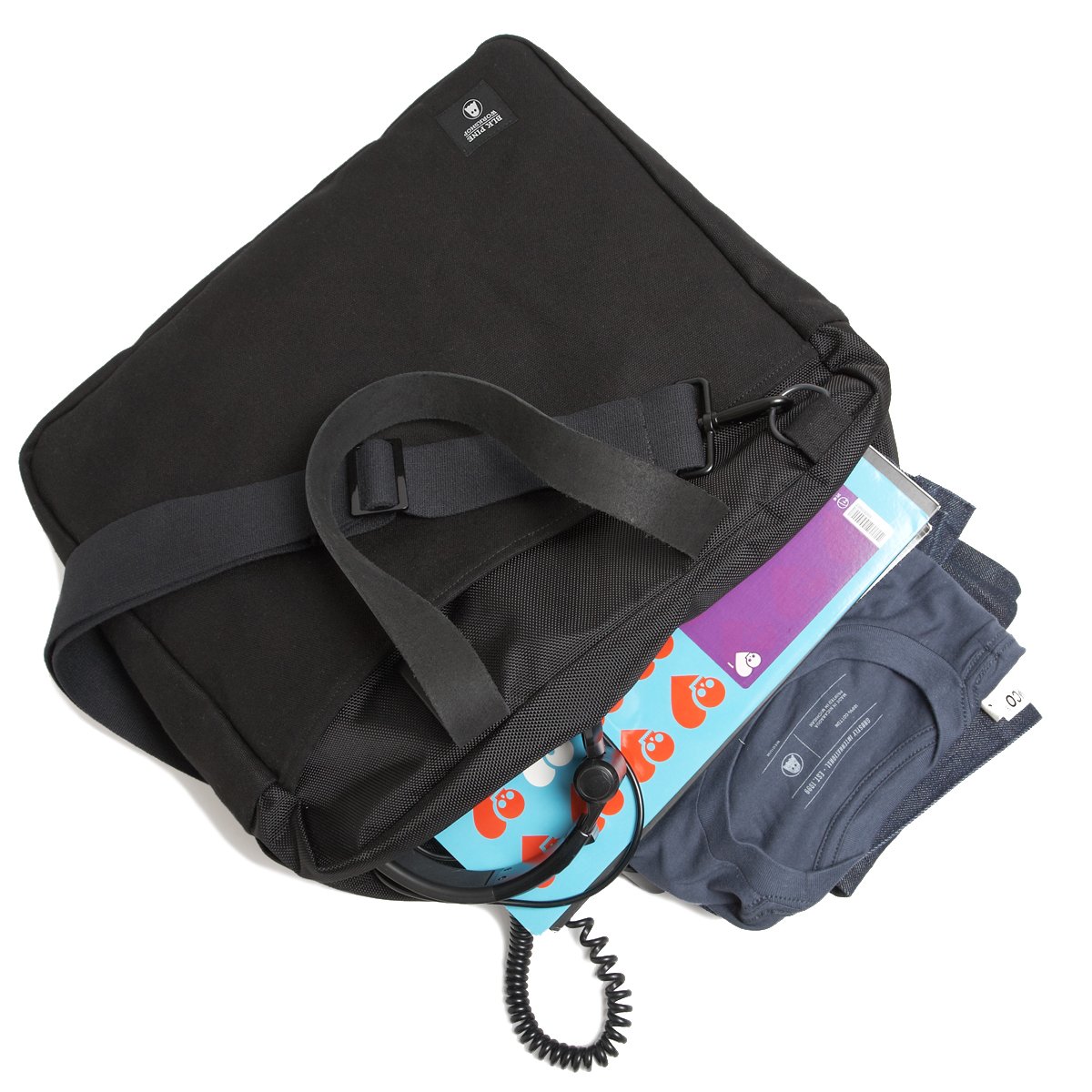 Ghostly International (@ghostly) on Twitter photo The Ghostly x <a href="/blkpineworkshop/">Blk Pine Workshop</a> Weekender fits up to 20 LPs + a few changes of clothes, laptop, etc. Heavyweight duck canvas, metal hardware, ready to rumble.
goo.gl/QjH1BA The Ghostly x <a href="/blkpineworkshop/">Blk Pine Workshop</a> Weekender fits up to 20 LPs + a few changes of clothes, laptop, etc. Heavyweight duck canvas, metal hardware, ready to rumble.
goo.gl/QjH1BA