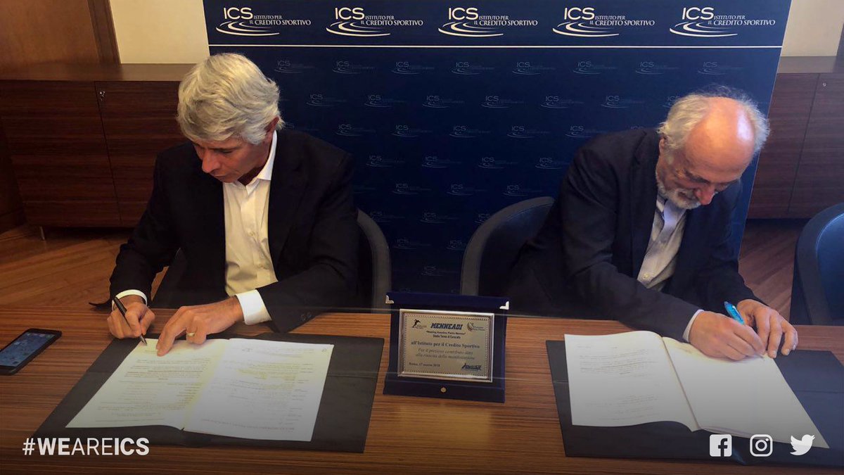 icsc_spa's tweet photo. L'accordo di oggi con @atleticaitalia prevede finanziamenti agevolati e mutui light per impianti sportivi e nuove attrezzature. Il marciatore azzurro @marcodlc81: "Potenziare le strutture è fondamentale, è lì che noi atleti costruiamo il futuro" 💪🏻

#weareics #atletica #fidal https://t.co/A9vT8BiGwB