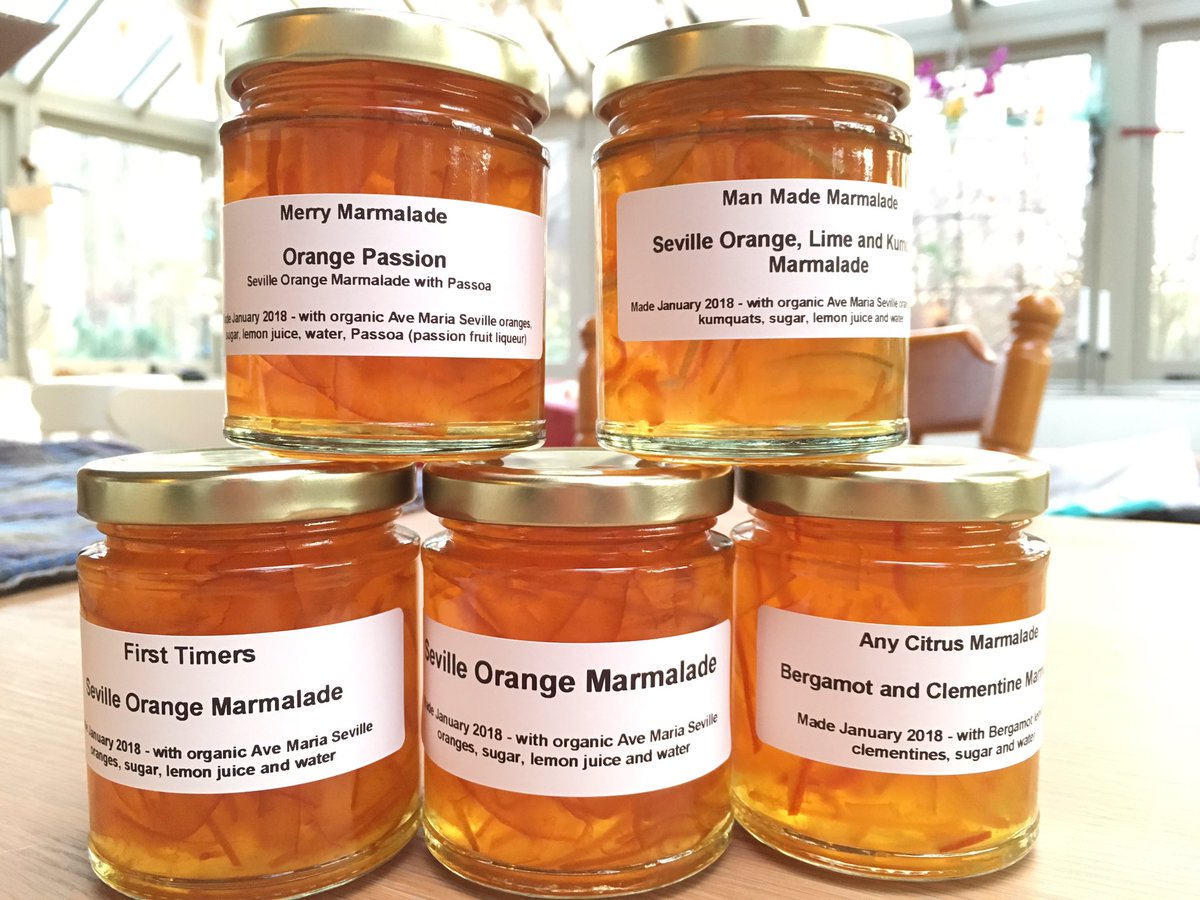 Delighted to win a Gold and 4 Silvers at World Marmalade Awards🍊20/20 for Seville orange, lime &amp; kumquat, with @farmavemaria oranges. First year and inspired by <a href="/VivienLloyd/">Vivien Lloyd</a>, <a href="/thepamthejam/">Pam Corbin</a> recipes 🙂 <a href="/MarmaladeAwards/">Marmalade Awards</a> #marmalade #worcestershire #TenburyWells