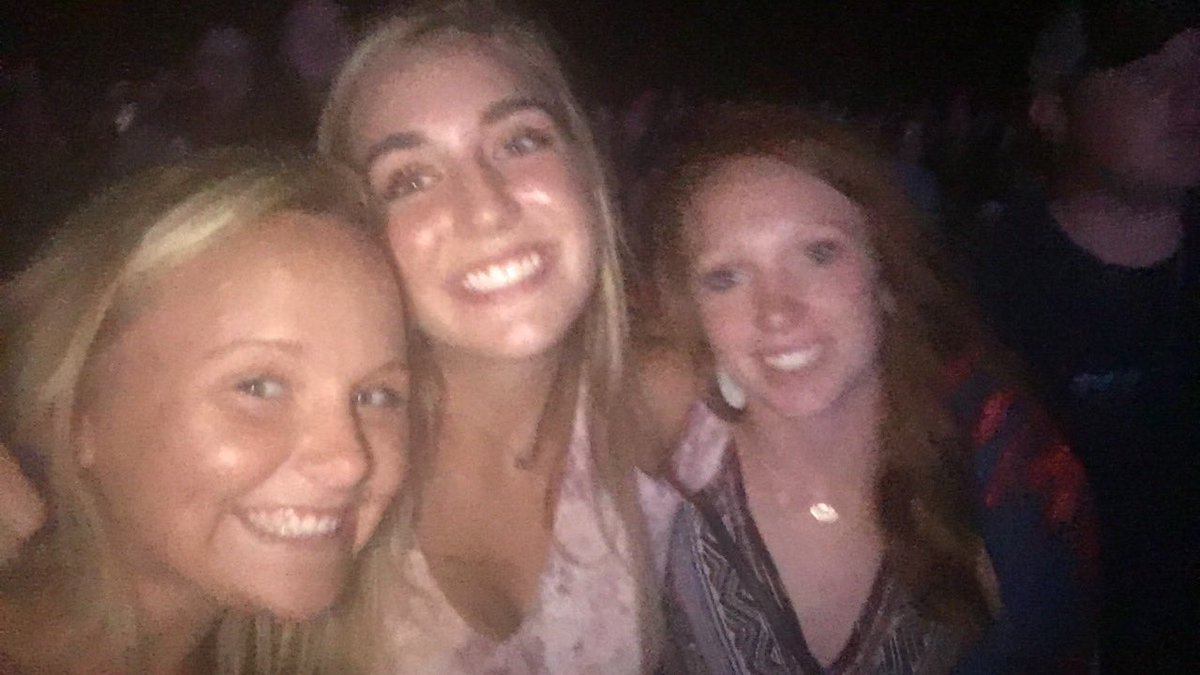 lexi_wallner's tweet photo. happy birthday @JacquelyJohnson!! I hope you have the best day because you deserve the world! love you bunches❤️❤️ https://t.co/Gm9BPhMrgT