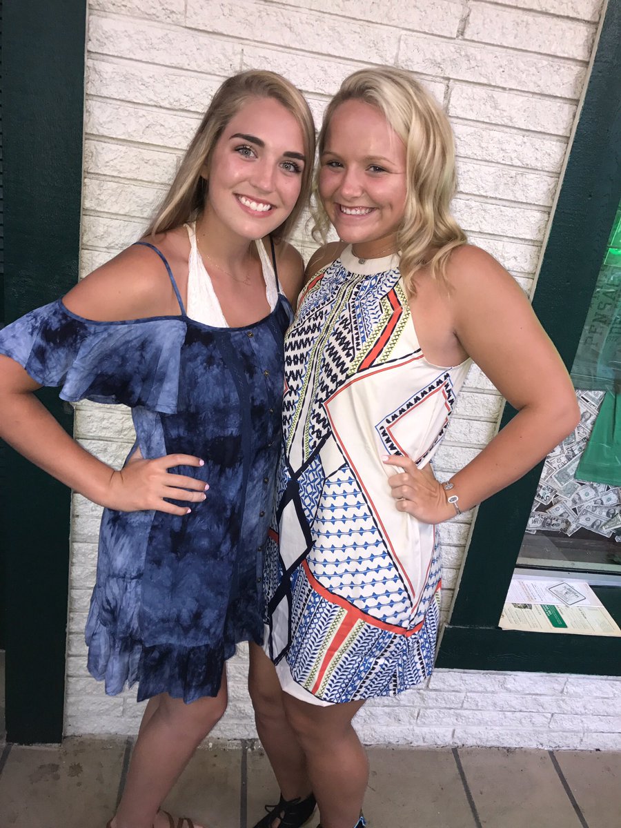 lexi_wallner's tweet photo. happy birthday @JacquelyJohnson!! I hope you have the best day because you deserve the world! love you bunches❤️❤️ https://t.co/Gm9BPhMrgT