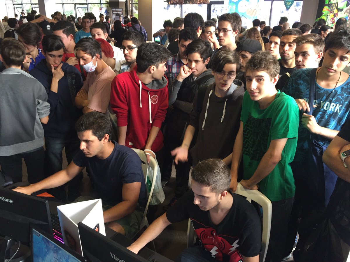 cougargaminglt's tweet photo. #Uruguay 🇺🇾 | Les dejamos algunas fotos de nuestra participación en el evento PlayZone, organizado por @3Shards. Muchas gracias a todos los que pasaron por nuestro Stand y disfrutaron de probar nuestros productos. ¡Esperamos que la hayan pasado de maravilla!

#CougarGaming 🧡🖤 https://t.co/fqP1JUyhdW