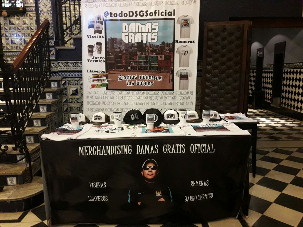 atr_damasgratis's tweet photo. DALE Q HOY EXPLOTA NICETO CLUB DEL LOBO ..#SUMAJESTAD LE LLEVA LA #PUTAFIESTA ESTAS AVISADO #NO VALE LLORAR #YOTEAVISE #DG 

TMB VAS Q PODER CONSEGUIR TODOS LOS PRODUCTOS OFICIALES DG APENAS ENTRAS NOS VAS A ENCONTRAR 

#SOMOSNOSOTROSLOSBUENOS https://t.co/UMLYYgClzT