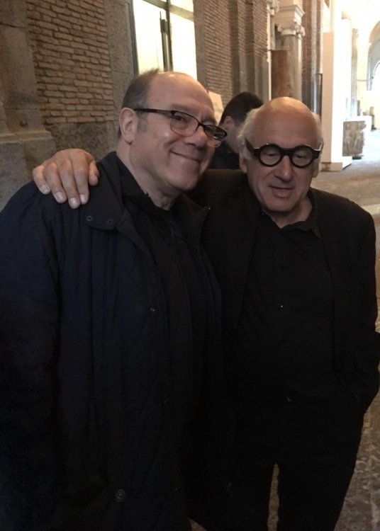 FestivalMann's tweet photo. Michael Nyman e Carlo Verdone al Museo Archeologico di Napoli per il #FestivalMann.
Le arti, la cultura, il cinema, la musica, tutto diventa unico. 
Miglior chiusura non poteva esserci https://t.co/iXOXOrwqG8