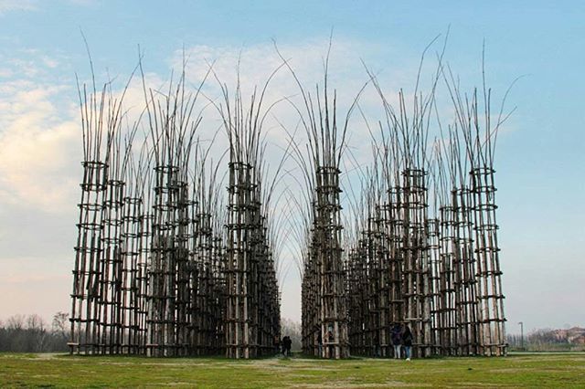 Cattedrale Vegetale - Lodi
Photo by @insta_faby_
Visita il nostro sito ➡ Link in bio ⏩Seguici anche su Facebook
#beniculturali30 #culturalheritage30 #terrerare #yallersitalia #art #architecture #sculpture #lodi #cathedral #picoftheday #photoitaly #ph… ift.tt/2IaSTiB