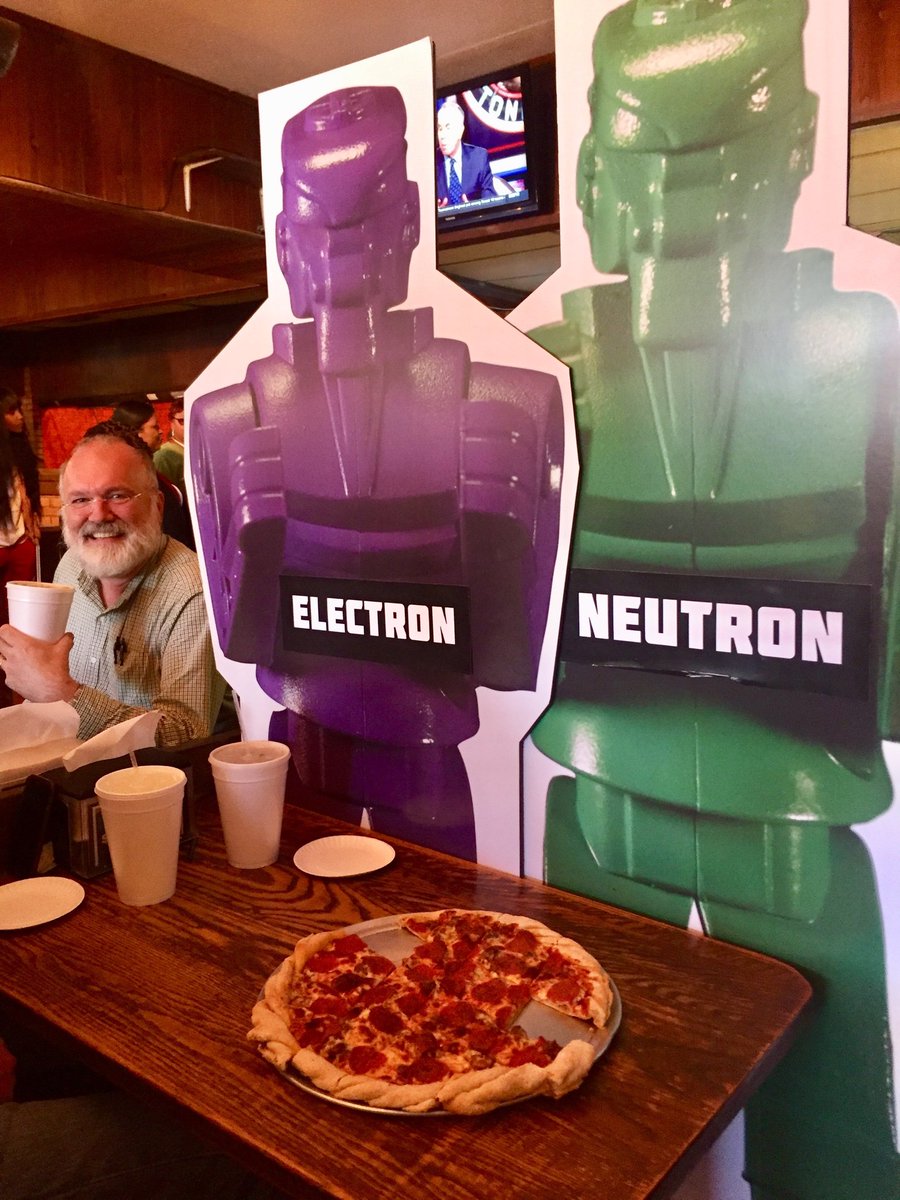 gboebinger's tweet photo. The Electron heated the pizza oven.  And the Neutron made the pepperoni possible....well known fact that pepperoni is an isotope of salami. #SubatomicSmackdown #TeamElectron #TeamNeutron https://t.co/Xr57PaGI9Q