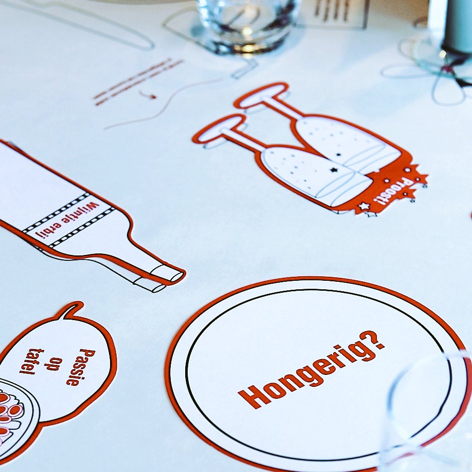 Schuif aan bij het #Netwerkkleed.
3 #april. Nog 2 plaatsen. 
#netwerkavond #vrouwinderegio