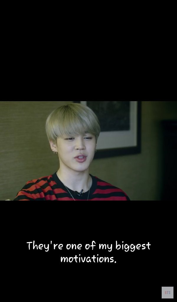 _KPopIsLayfeu_'s tweet photo. You see dis guy? He's a very sweet guy that would do everything to satisfy the ARMYs to his performance so SHUT UP &amp; DON'T BARK.. https://t.co/vQklVbIP5v