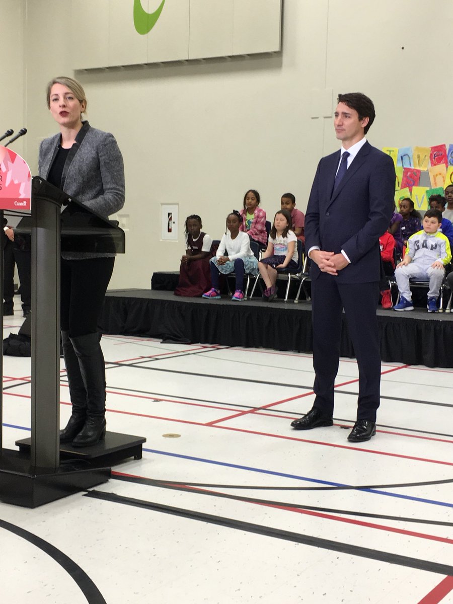 padbccanada's tweet photo. L’annonce du nouveau Plan d'action sur les langues officielles faite par le premier ministre @JustinTrudeau et la ministre @melaniejoly aujourd’hui accueilli favorablement par la communauté francophone @FedeFrancoCB 

#languesofficielles #plandaction #frcan https://t.co/6GpiHLDsEx
