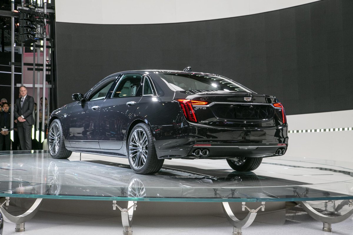 MotorTrend's tweet photo. The 2019 @Cadillac #CT6 V-Sport sitting pretty on stage at the @NYAutoShow. #nyias2018 https://t.co/LScjtVRdLC
