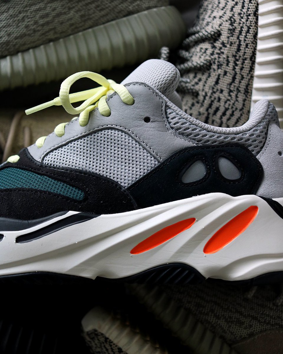 Acquista adidas yeezy 700 con brillantini | fino a OFF53% sconti