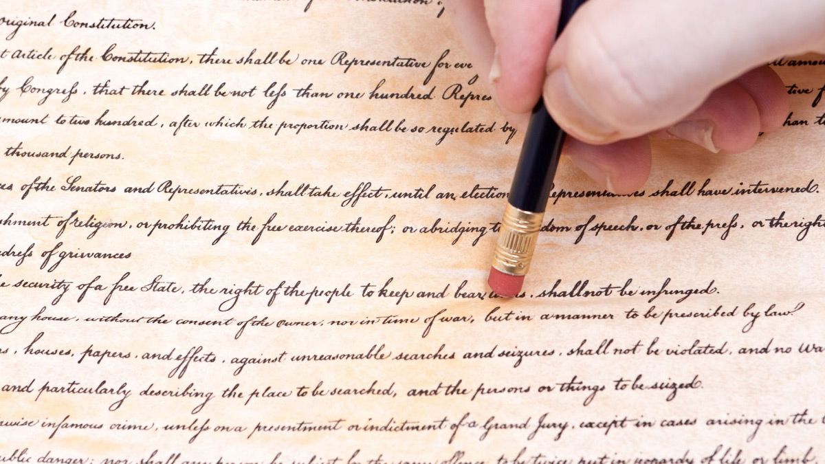 IndependentInst's tweet image. Armed Americans had thrown off the chains of the British empire, while Europe’s unarmed subjects continued to suffer. Is #GunControl really better for our citizens? #GunControlDoesntWork 
buff.ly/2HXmAV8