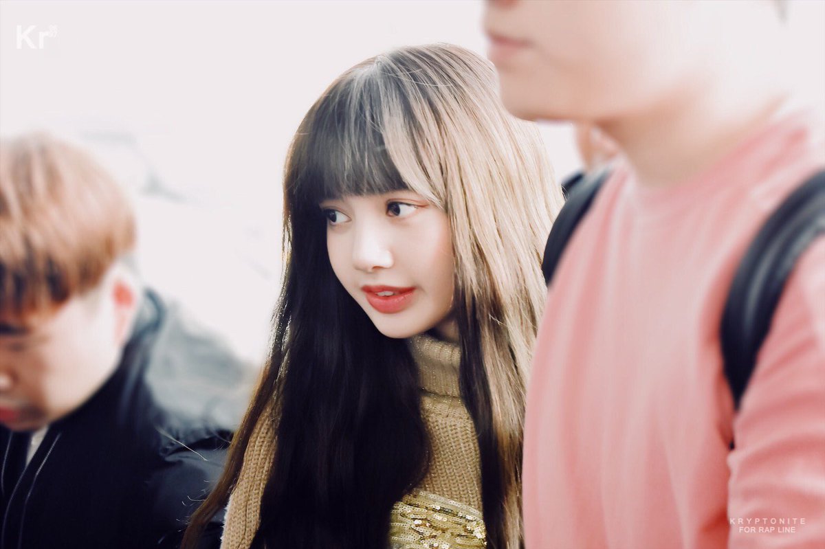 lisa pics (@milkylisapics) on Twitter photo 