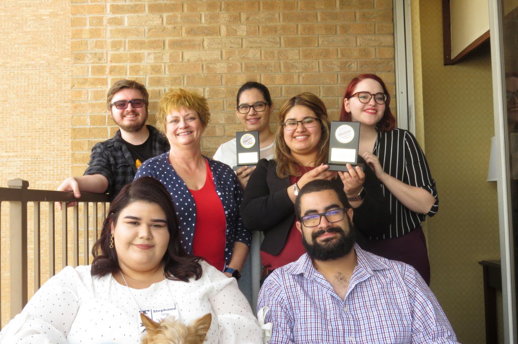 lakefrontmedia_'s tweet photo. OLLU Mass Comm Students win big at media conference https://t.co/1KtoXf78u1 https://t.co/M8vzLKIEFl