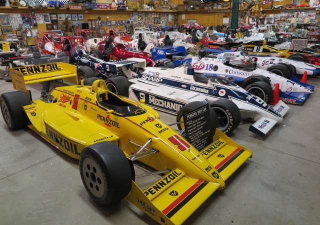 ClassicCars_com's tweet photo. Race car trove heading to auction: https://t.co/IoRmBts0Xb

#classiccarsdotcom #driveyourdream #classiccarsnews #donsmith #terrehautesactiontrack #gallivan https://t.co/czjl0tYE7A